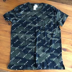 Victoria’s Secret pink campus Tee